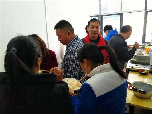 魅力小吃培訓學員廣東腸粉培訓間品嘗實踐案例